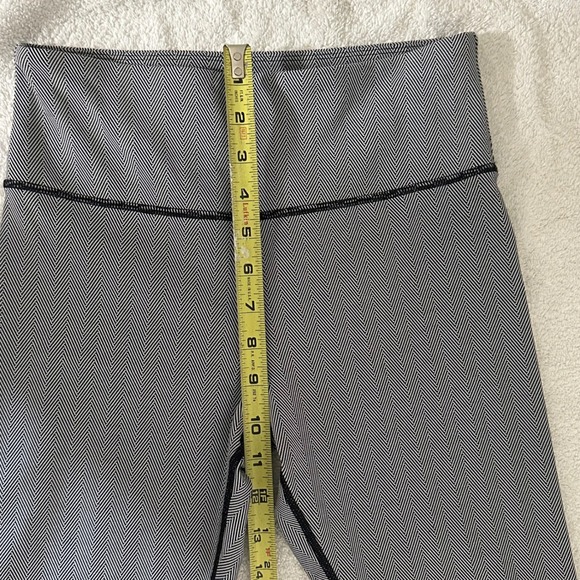 Zyia Black Herringbone Hi-Rise 7/8 Leggings Women XS-S No Tag See Photo Measuret - Picture 4 of 7